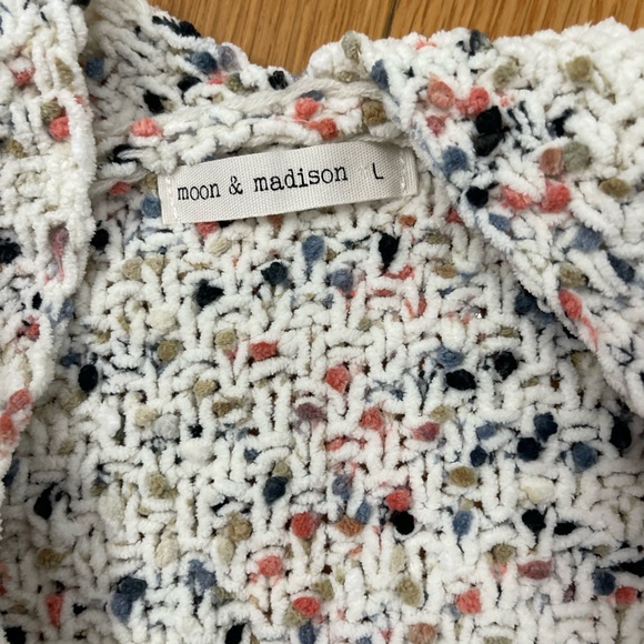 Cardigan Size Large - Picture 2 of 2